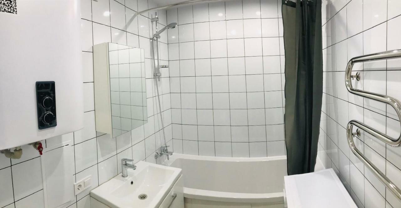 Tf Apartment Двокімнатні Апартаменти В Центрі Міста Полтава Екстериор снимка